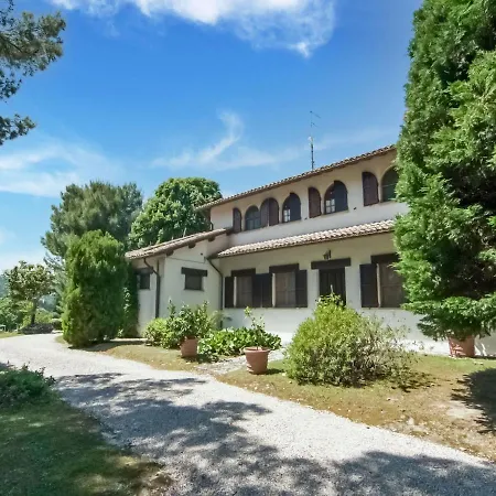 Holiday home In With Garden