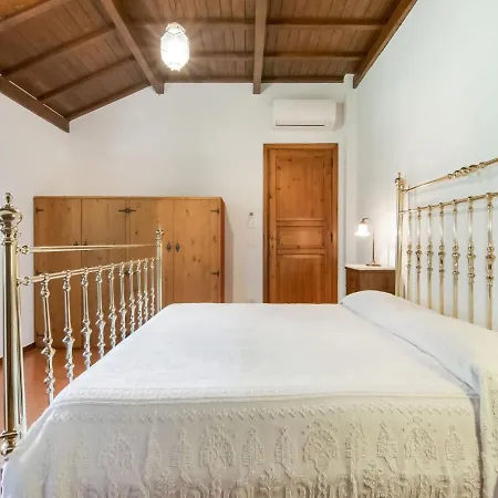 In With Garden Holiday home Fano (Pesaro and Urbino)