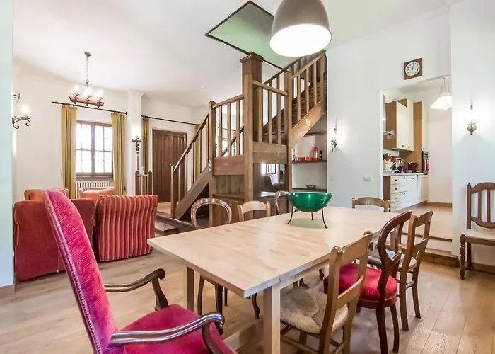 Σπίτι διακοπών In With Garden